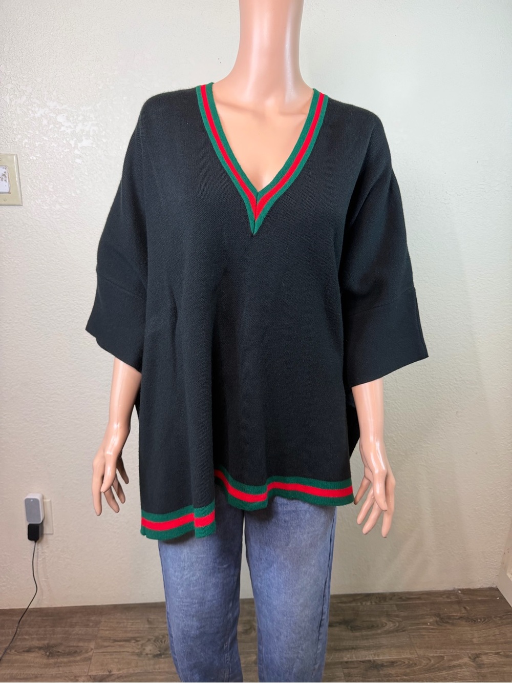 Tuckernuck OS Black V Neck Poncho Sweater Cape Red Green Trim Preppy Acrylic